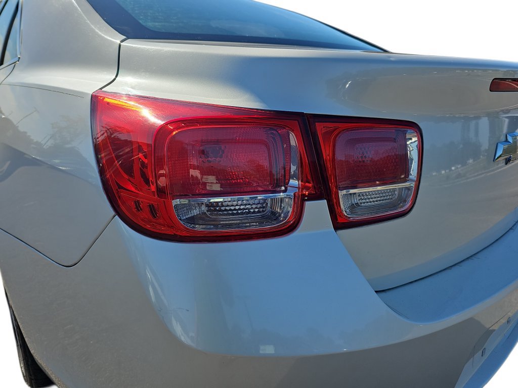 Used 2013 Chevrolet Malibu Eco w/ Navigation Package FWD image 34