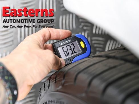 Used 2023 Tesla Model 3 Standard Range image 24