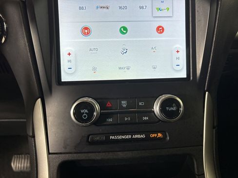 Used 2023 Ford Edge SE image 13