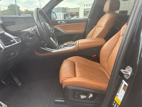 Used 2023 BMW X7 xDrive40i w/ M Sport Package AWD/4WD image 7