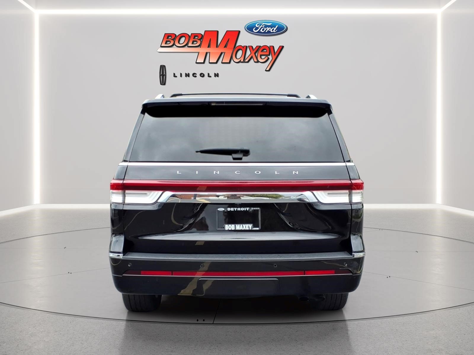 Used 2022 Lincoln Navigator 4WD image 5