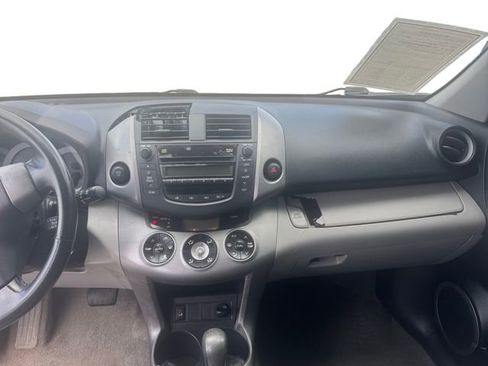 Used 2007 Toyota RAV4 Limited image 11