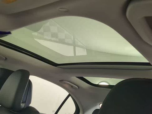 Used 2025 Mercedes-Benz C 300 4MATIC Sedan image 19