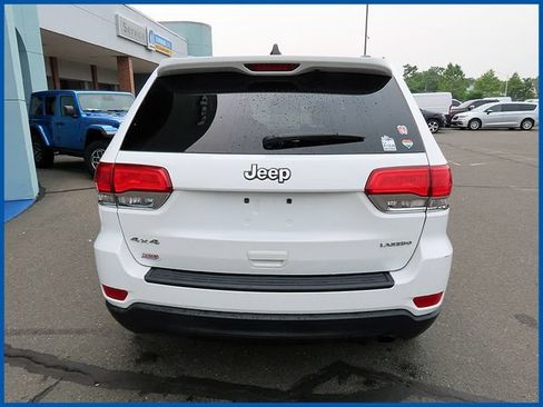 Used 2015 Jeep Grand Cherokee Laredo w/ Quick Order Package 23E AWD/4WD image 6