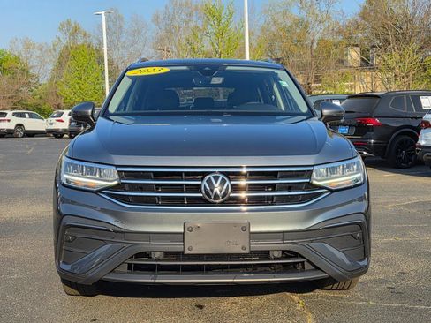 Certified 2023 Volkswagen Tiguan SE w/ Panoramic Sunroof Package image 16
