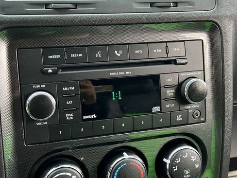 Used 2009 Dodge Challenger R/T image 27