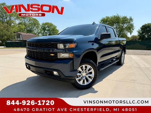 Used 2020 Chevrolet Silverado 1500 Custom w/ Custom Value Package AWD/4WD image 1