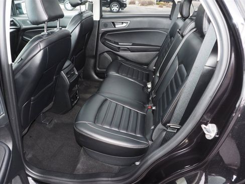 Used 2024 Ford Edge SEL w/ Convenience Package image 15