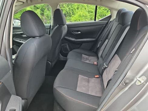 Used 2022 Nissan Sentra SR FWD image 16