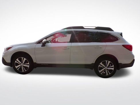 Used 2019 Subaru Outback 2.5i Limited w/ Popular Package #2 AWD/4WD image 2