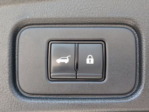 Certified 2023 Nissan Pathfinder Platinum w/ Lighting Package (N93) image 36