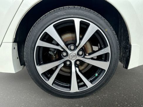 Used 2018 Nissan Maxima 3.5 SV FWD image 5