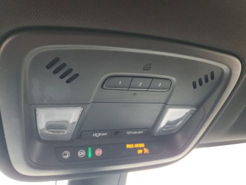 Used 2022 Chevrolet Traverse LT w/ LPO, 'HIT The Road' Package image 28