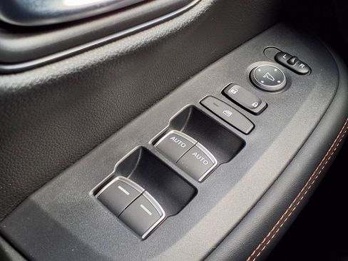 Certified 2025 Honda HR-V Sport image 10