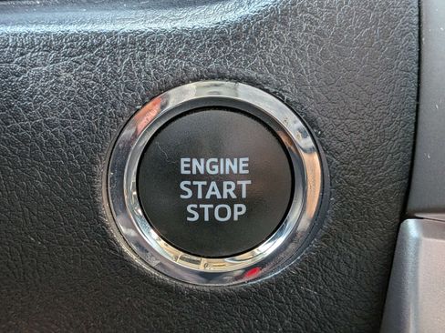 Used 2021 Toyota 4Runner SR5 Premium w/ Moonroof Package RWD image 38