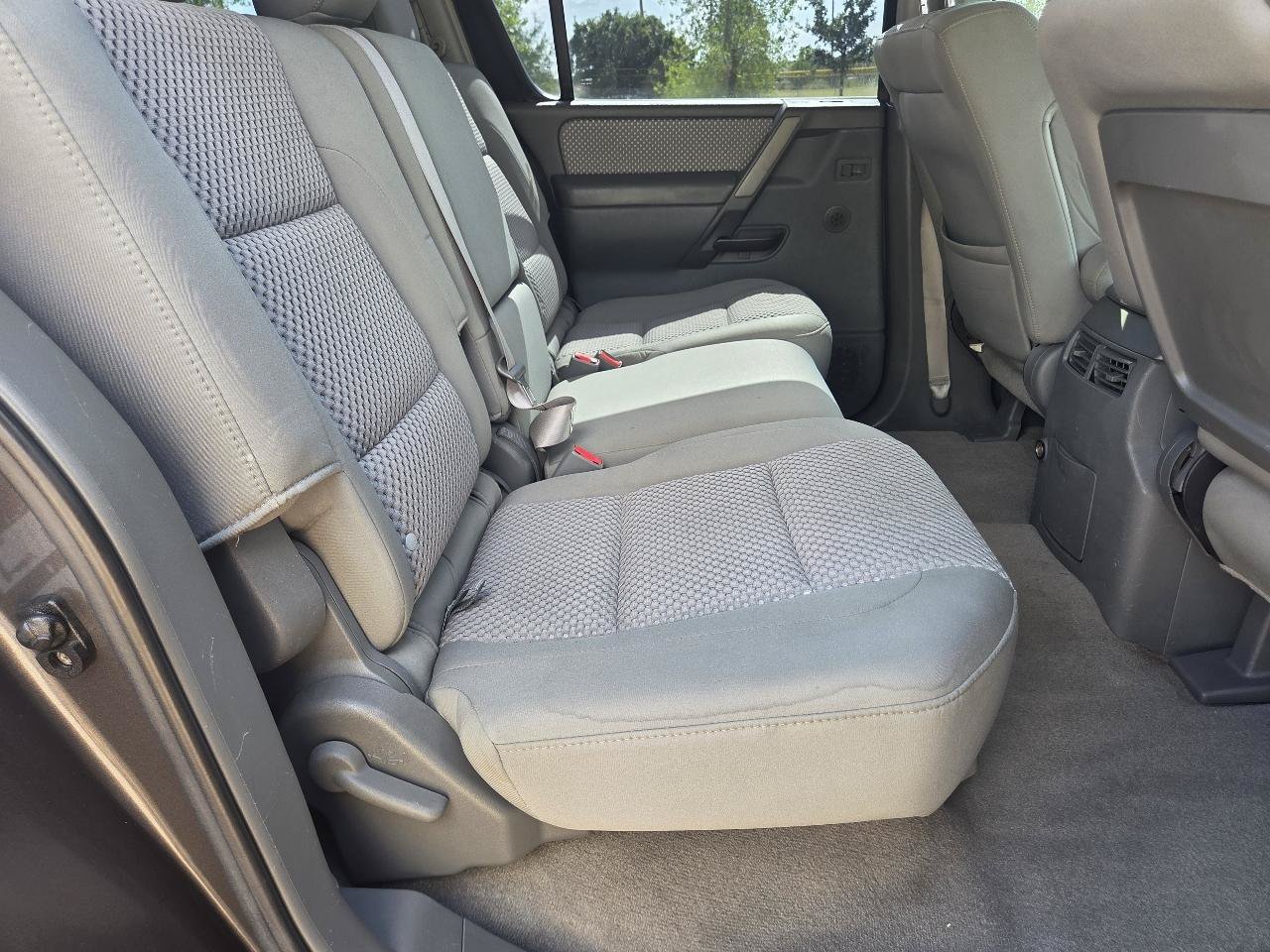 Used 2005 Nissan Armada SE RWD image 10