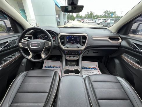 Used 2021 GMC Acadia Denali w/ Denali Technology Package FWD image 2