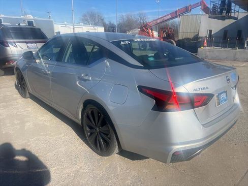 Used 2020 Nissan Altima 2.5 SR image 1
