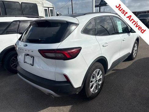 Used 2026 Ford Escape Active w/ Tech Pack #1 FWD image 9