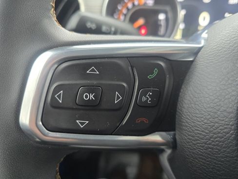 Used 2023 Jeep Gladiator Overland image 13