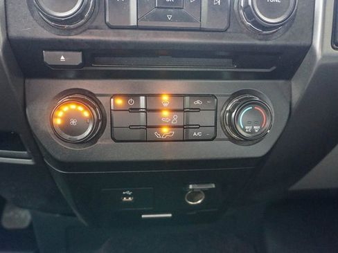 Used 2017 Ford F150 XLT image 19