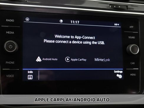 Used 2022 Volkswagen Tiguan SE FWD image 7