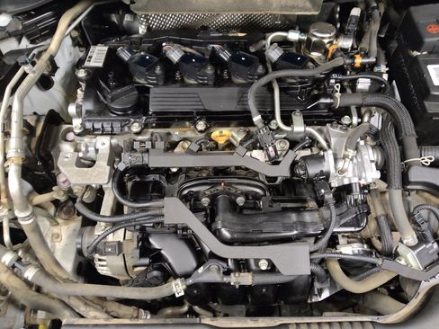 Used 2022 Toyota Corolla SE FWD image 30