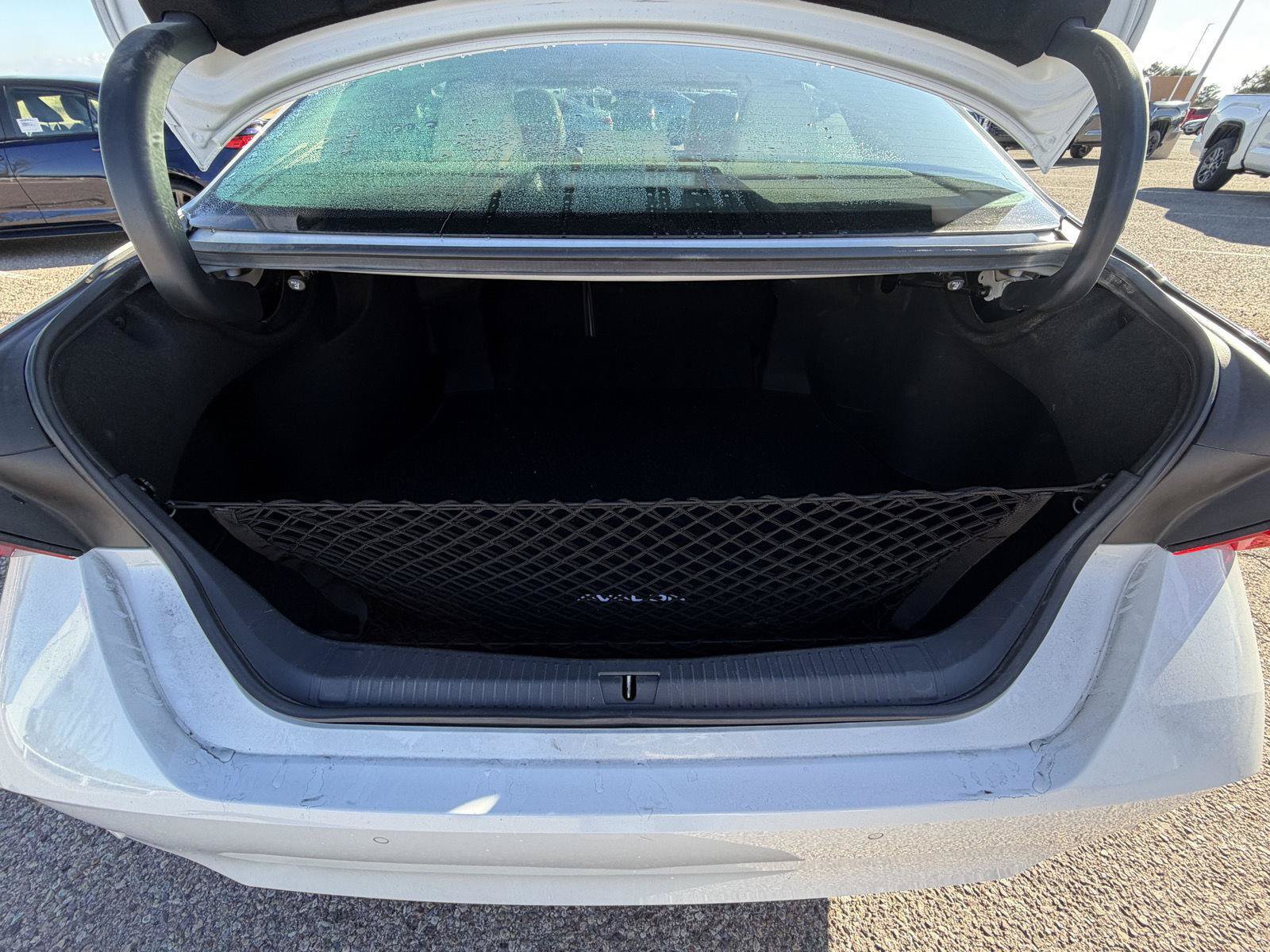 Used 2020 Toyota Avalon Limited w/ Advanced Safety Package FWD image 12