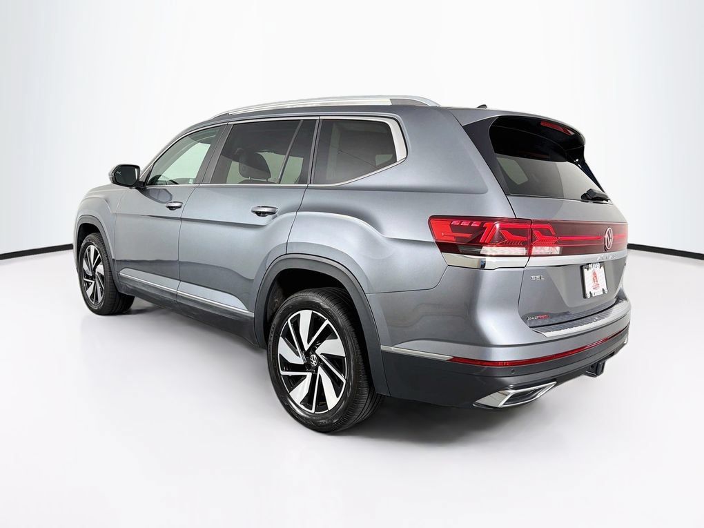 Used 2024 Volkswagen Atlas SEL AWD/4WD image 7