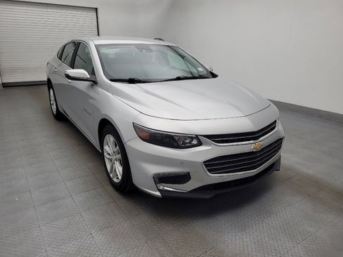 Used 2018 Chevrolet Malibu LT w/ Driver Confidence Package image 13
