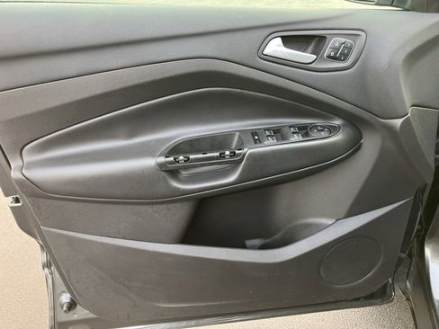 Used 2017 Ford Escape Titanium w/ Equipment Group 301A image 16