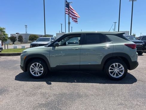 New 2026 Chevrolet TrailBlazer LS w/ LS Convenience Package FWD image 5