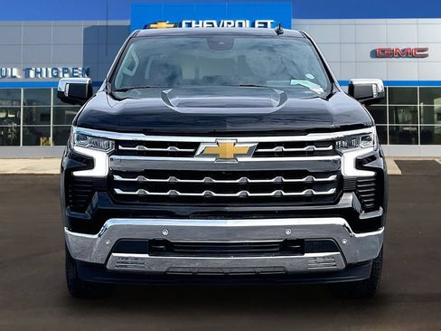 Used 2024 Chevrolet Silverado 1500 LTZ w/ Technology Package RWD image 2