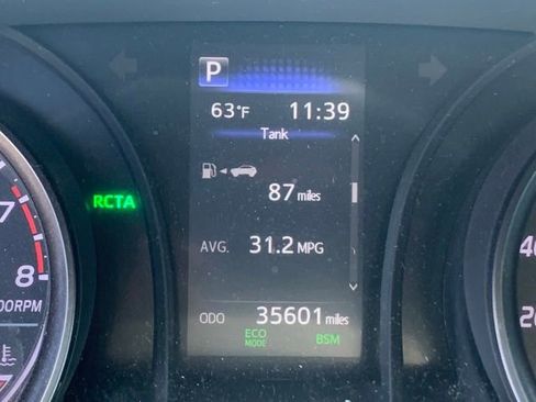 Used 2023 Toyota Camry SE w/ Convenience Package image 13