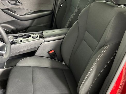 Used 2023 Nissan Rogue S image 12