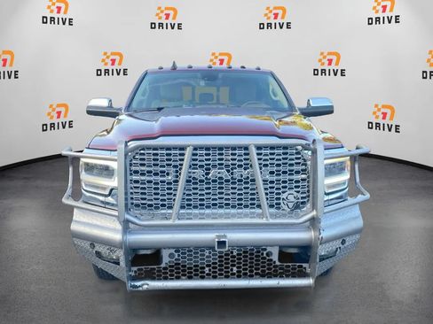 Used 2022 RAM 3500 Laramie w/ Chrome Appearance Group AWD/4WD image 8