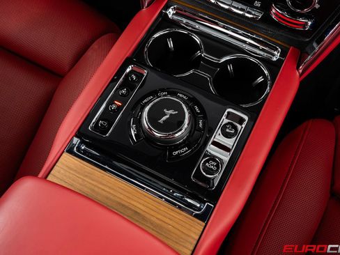 Used 2023 Rolls-Royce Cullinan w/ Cullinan Package AWD/4WD image 33