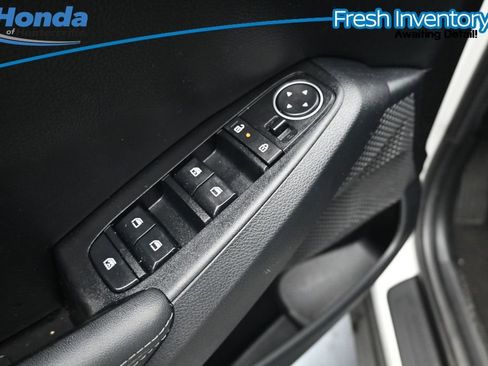 Used 2025 Kia Seltos EX FWD image 15