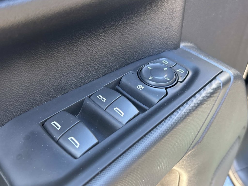 Used 2022 Chevrolet Silverado 1500 Custom RWD image 12