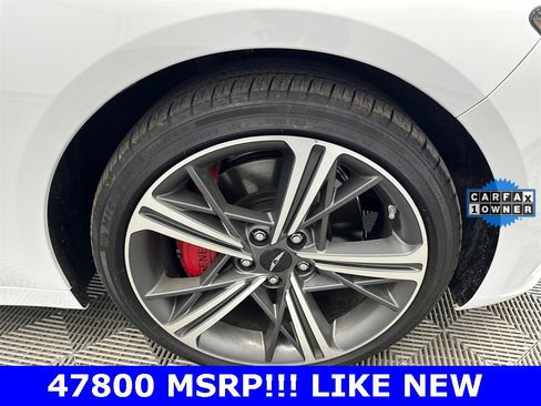 Used 2025 Genesis G70 2.5T w/ Sport Prestige Package image 14