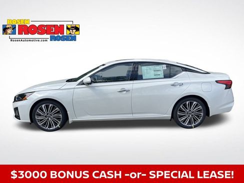 New 2025 Nissan Altima 2.5 SL image 2