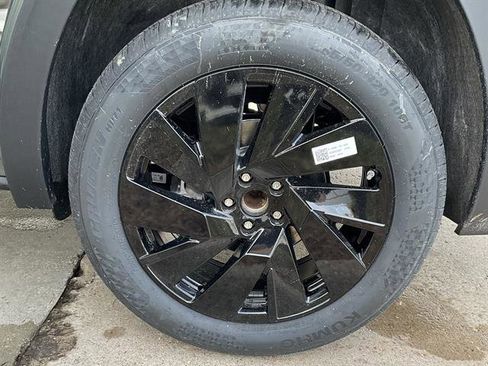 New 2026 Volkswagen Atlas SE image 12