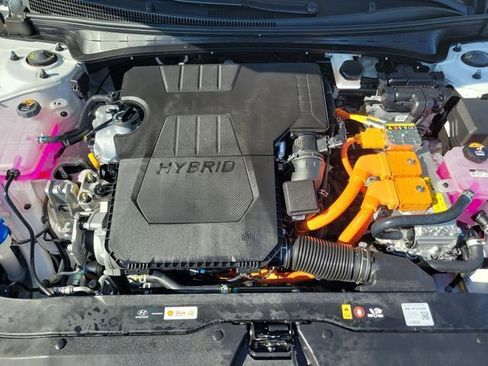 Certified 2026 Hyundai Elantra Hybrid FWD image 32