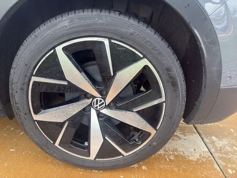 Used 2023 Volkswagen ID.4 Pro S image 17