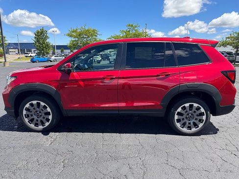 Used 2025 Honda Passport EX-L image 6