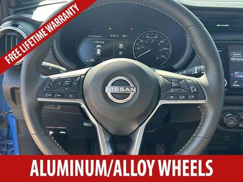 Used 2024 Nissan Kicks SR w/ SR Premium Package FWD image 7
