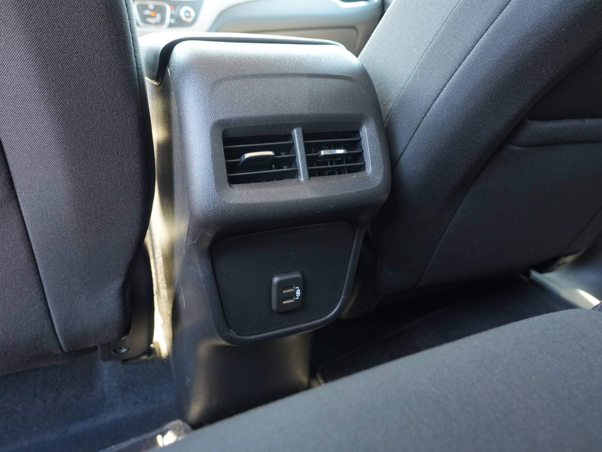 Used 2021 Chevrolet Equinox LS AWD/4WD image 26