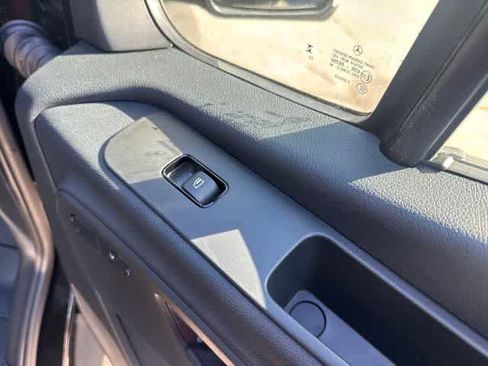Used 2025 Mercedes-Benz Sprinter 2500 image 19