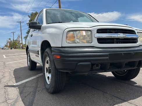 Used 1999 Chevrolet Tracker 2WD Convertible image 11