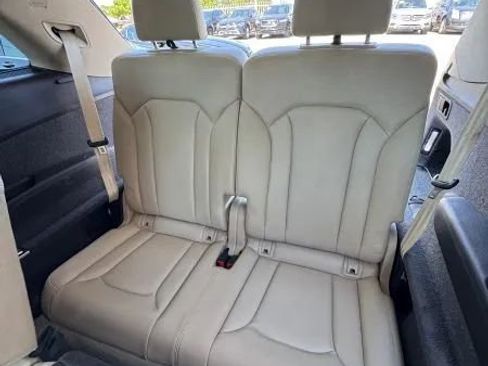 Used 2017 Audi Q7 3.0T Prestige AWD/4WD image 25